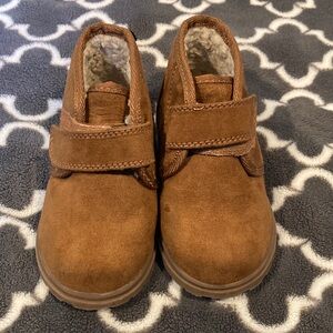 Cat & Jack baby brown boots size 6